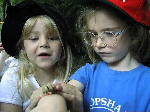 hats.jpg (68224 bytes)